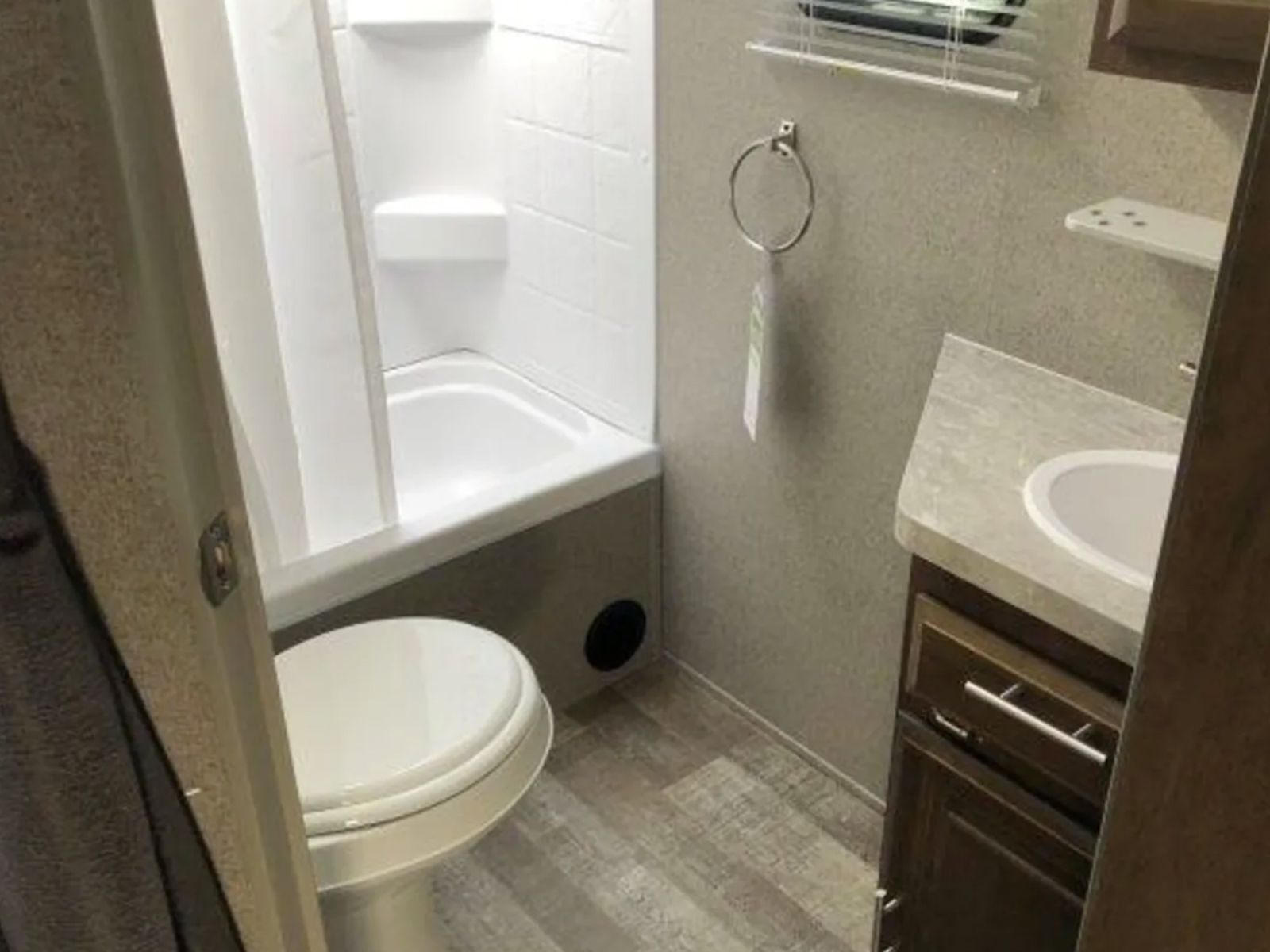 Rockwood Mini Lite Bathroom Shower South Fork RV Rentals