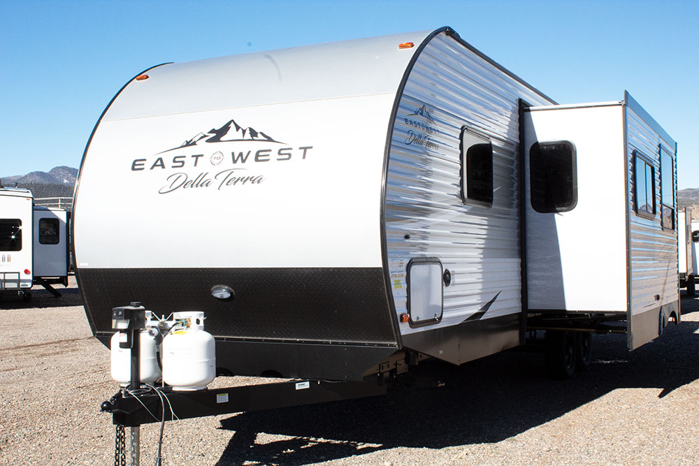 East to West Travel Trailer 271BH